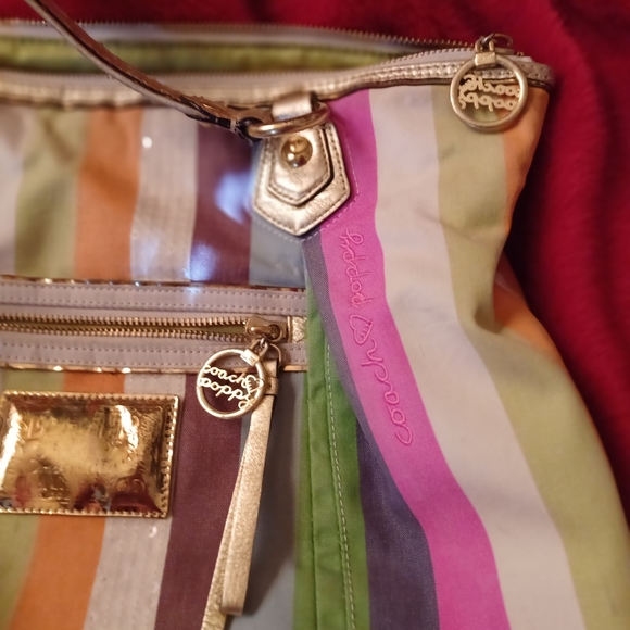 COACH  POPPY BAG , GOLD LEATHER TRIM, STRIPED FABRIC GENTLY USED  "As Is" - Picture 13 of 13
